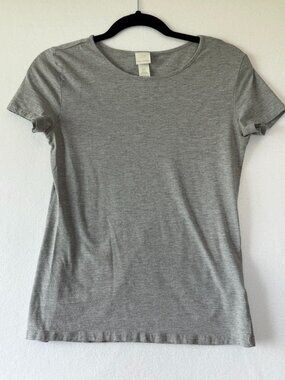 H&M Basics Gray Short Sleeve Tee – Women’s Medium | 85% Cotton